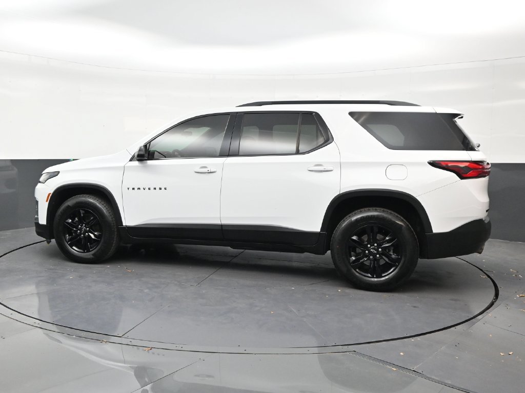 Used 2022 Chevrolet Traverse LS w/ Midnight/Sport Edition FWD image 2
