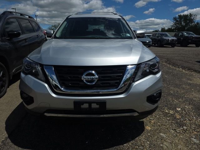 Used 2020 Nissan Pathfinder Platinum AWD/4WD image 11