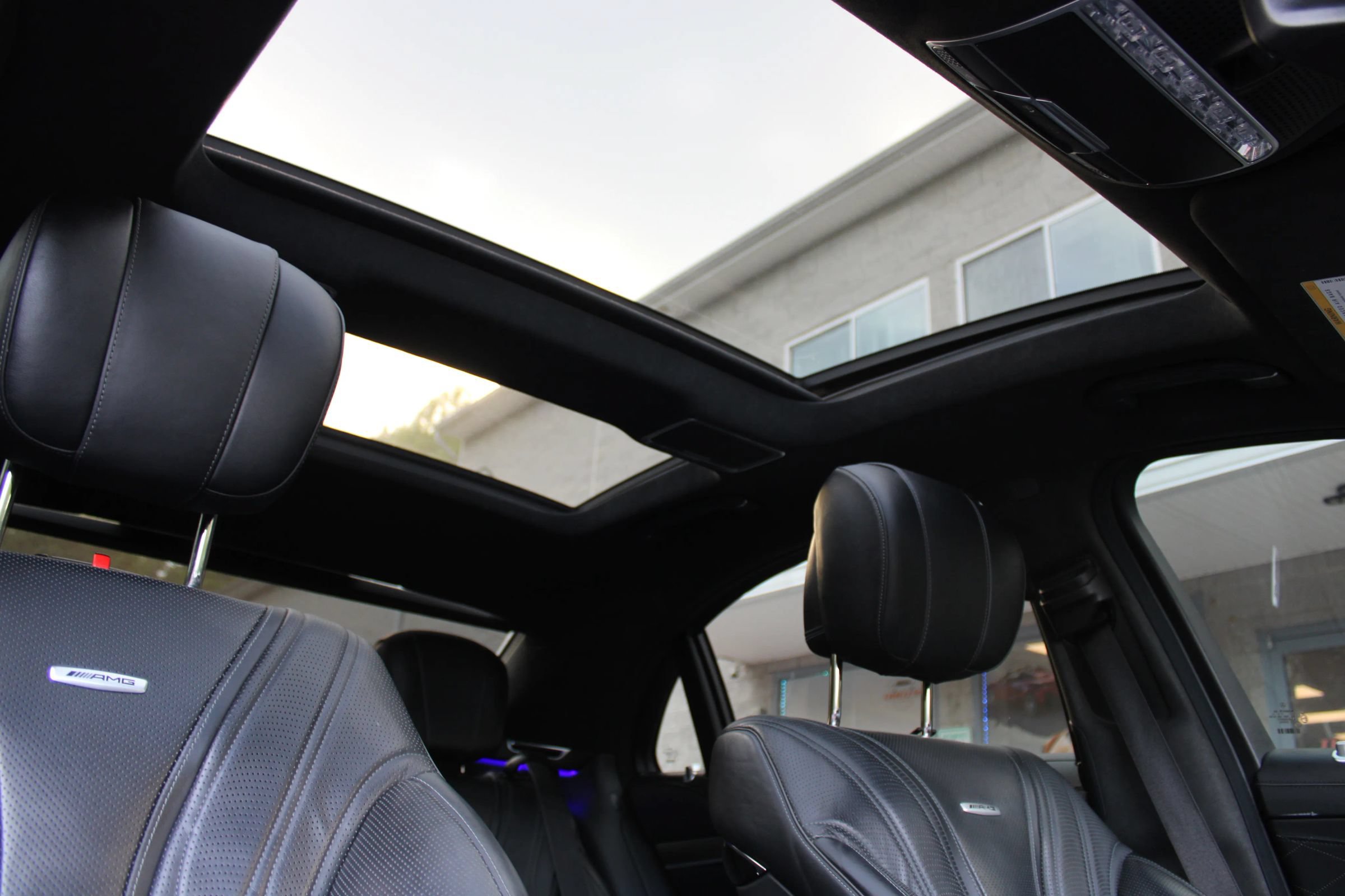 Used 2019 Mercedes-Benz S 63 AMG S 4MATIC Sedan image 31