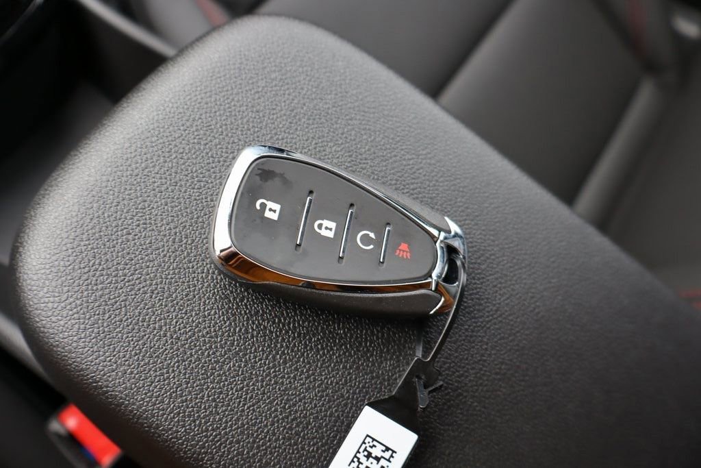 New 2026 Chevrolet Trax RS w/ Sunroof Package image 17