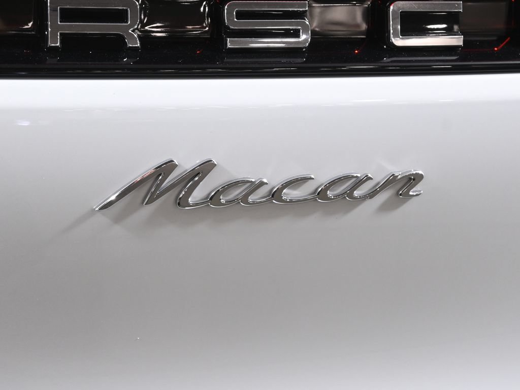 New 2026 Porsche Macan AWD/4WD image 43