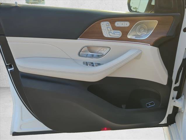 Used 2025 Mercedes-Benz GLE 350 4MATIC image 7