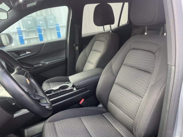 Used 2025 Chevrolet Equinox LT AWD/4WD image 11