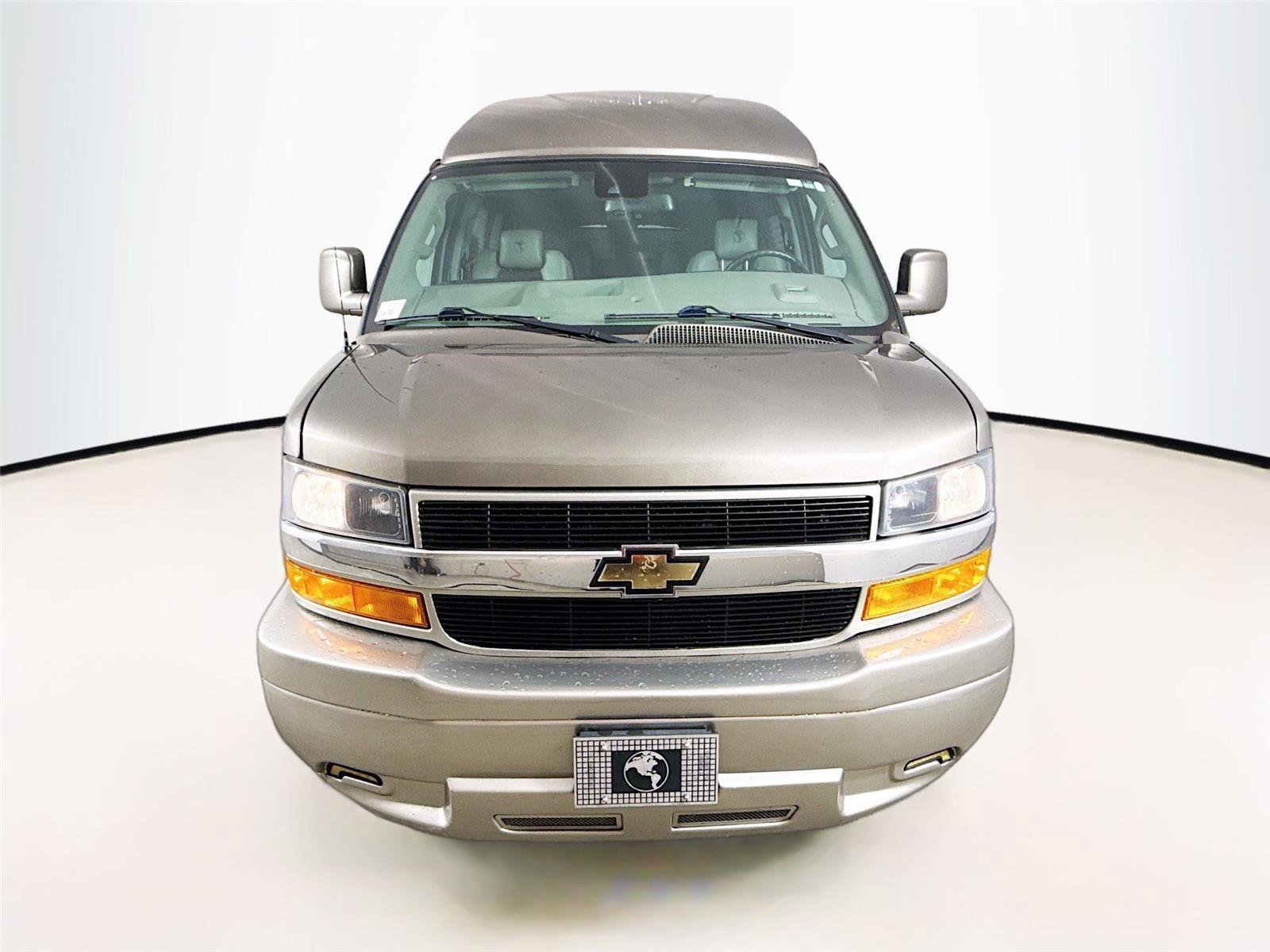 Used 2021 Chevrolet Express 2500 RWD image 11