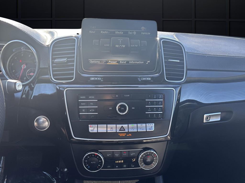 Used 2017 Mercedes-Benz GLS 450 4MATIC image 9