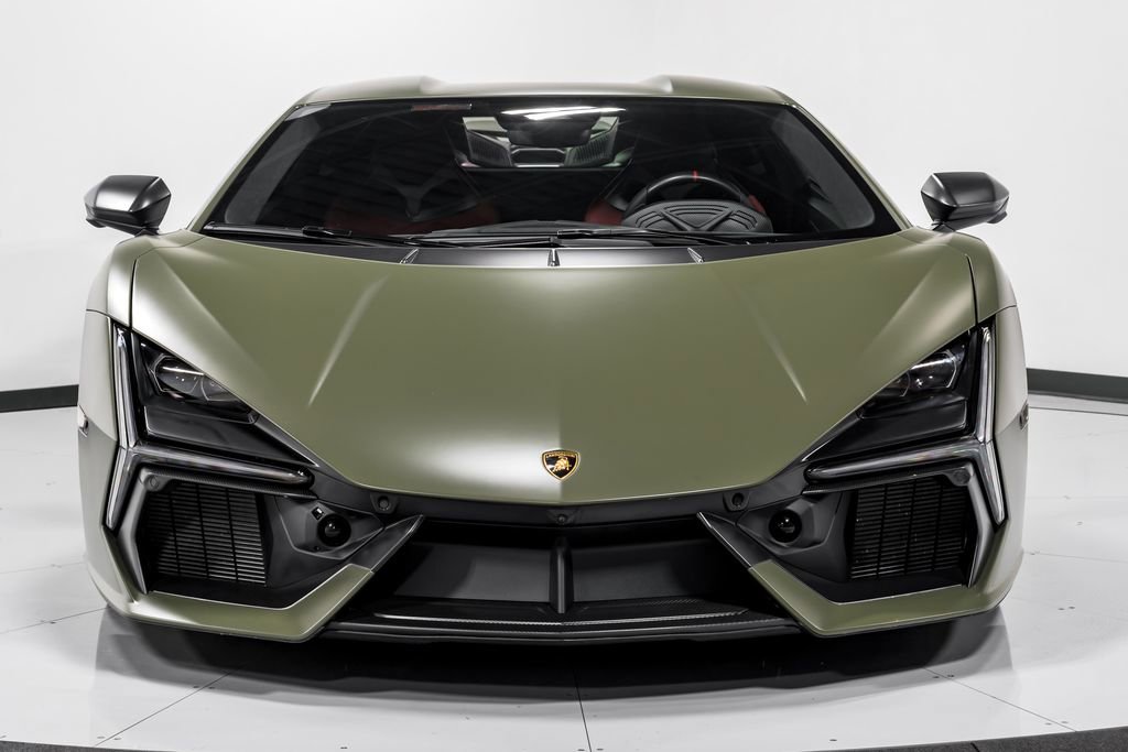 Used 2025 Lamborghini Revuelto image 8