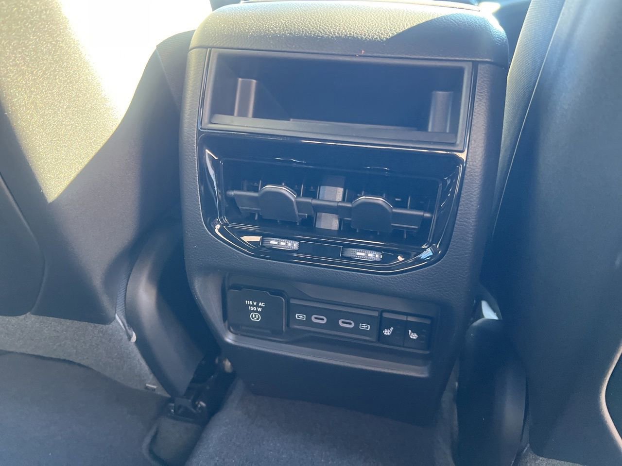 New 2026 Jeep Grand Cherokee Limited AWD/4WD image 18