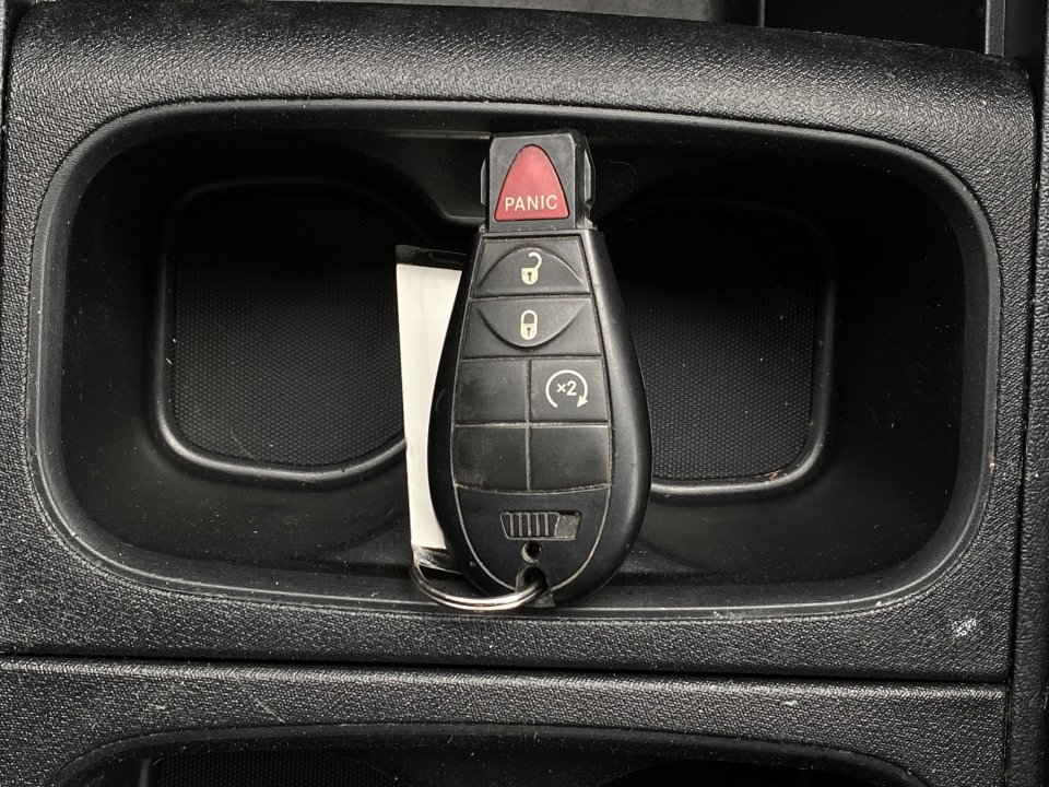 Used 2020 Dodge Grand Caravan SE FWD image 15