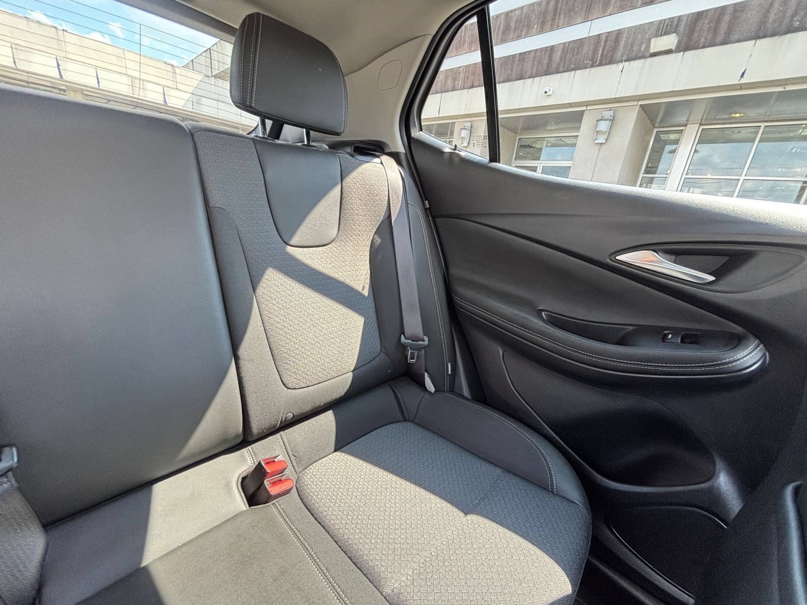 Used 2025 Buick Encore GX Preferred FWD image 36