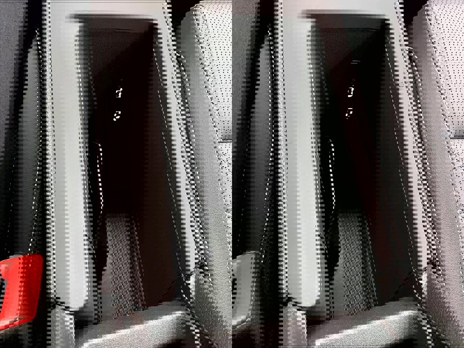 New 2026 Volkswagen Tiguan SE R-Line image 23