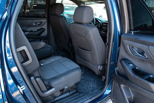 Used 2023 Chevrolet Traverse LT image 35