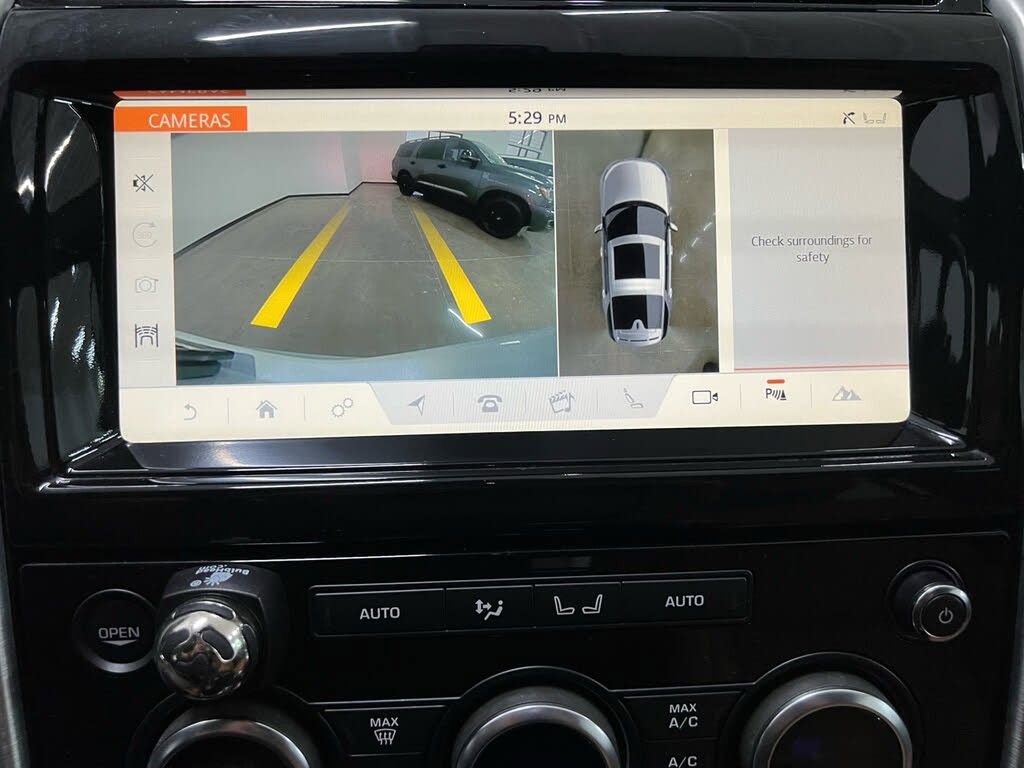 Used 2018 Land Rover Discovery HSE image 26