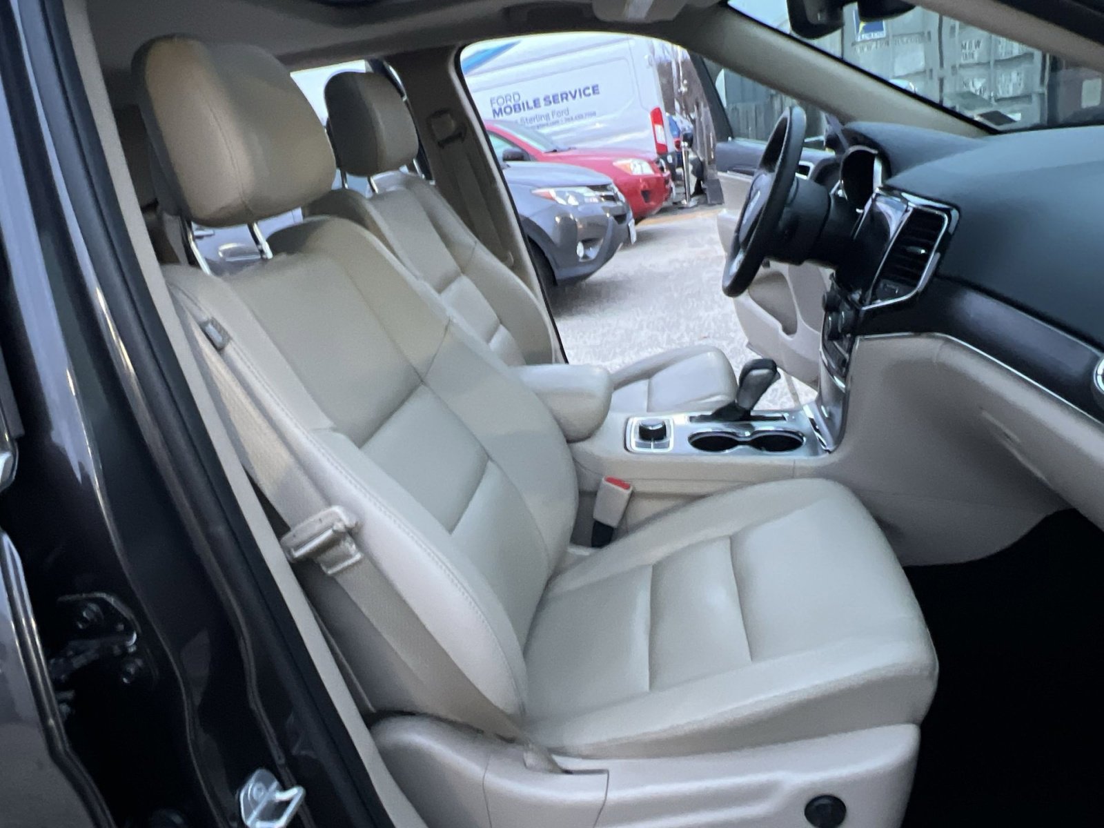 Used 2020 Jeep Grand Cherokee Limited image 27