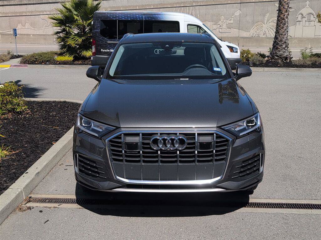 Used 2023 Audi Q7 2.0T Premium w/ Convenience Package AWD/4WD image 3