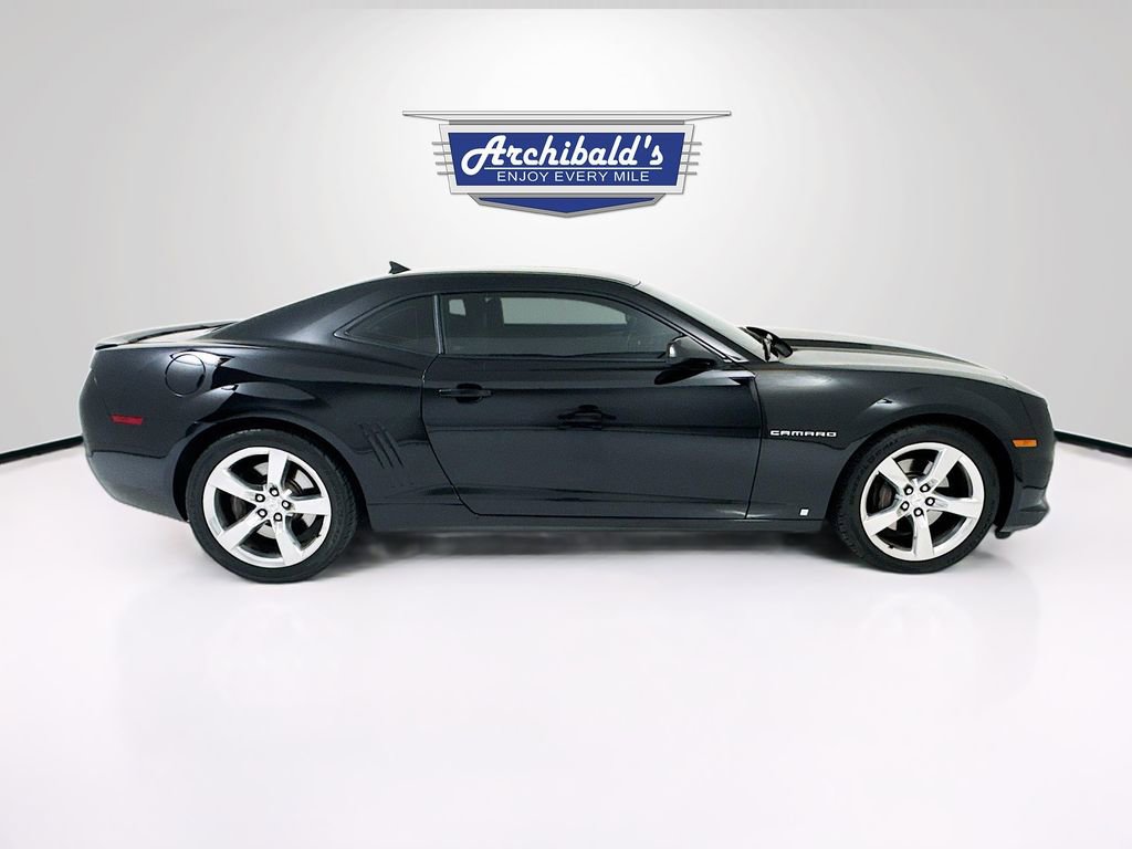 Used 2010 Chevrolet Camaro SS w/ RS Package RWD image 8