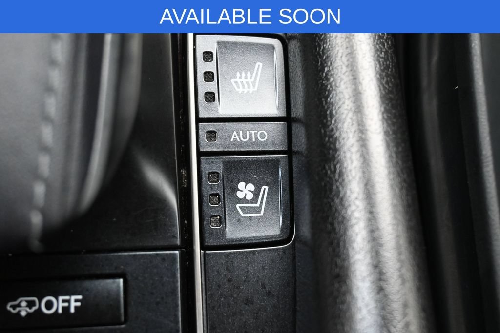 Used 2016 Lexus LX 570 4WD w/ Luxury Package image 31