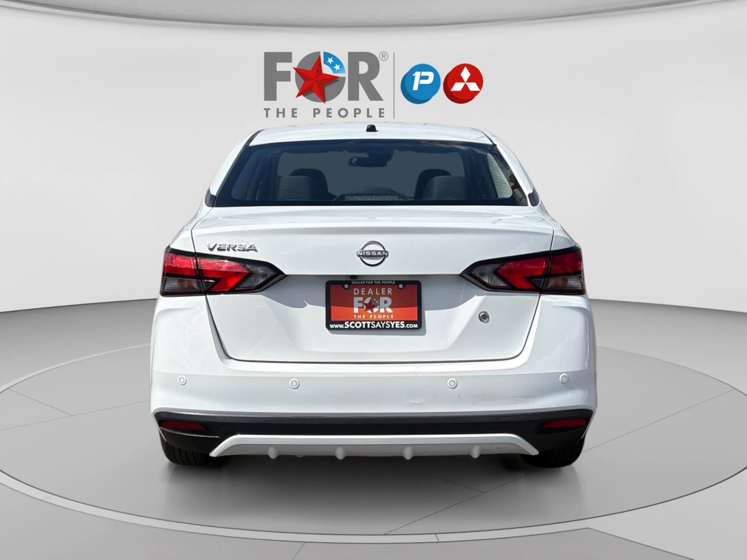 Used 2025 Nissan Versa S FWD image 4