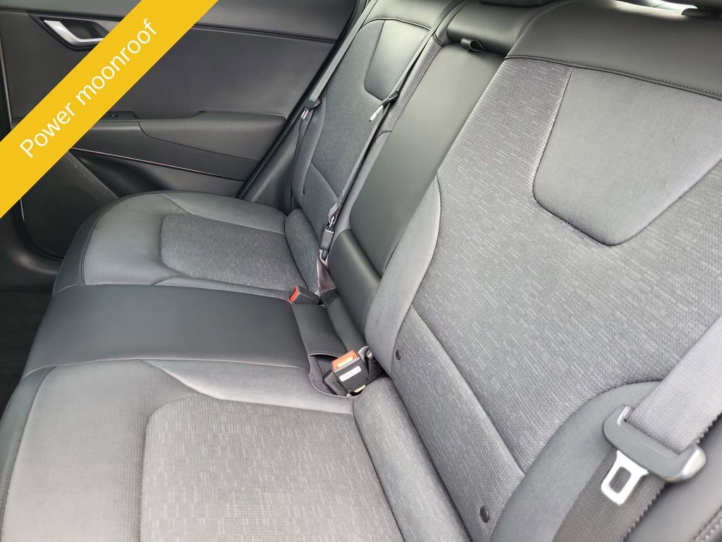 Certified 2023 Kia Niro Wave w/ Wave Preserve Package image 17