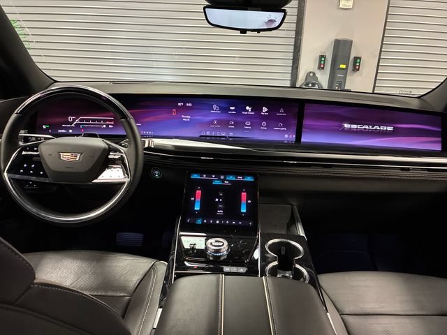 Certified 2025 Cadillac Escalade Sport AWD/4WD image 12