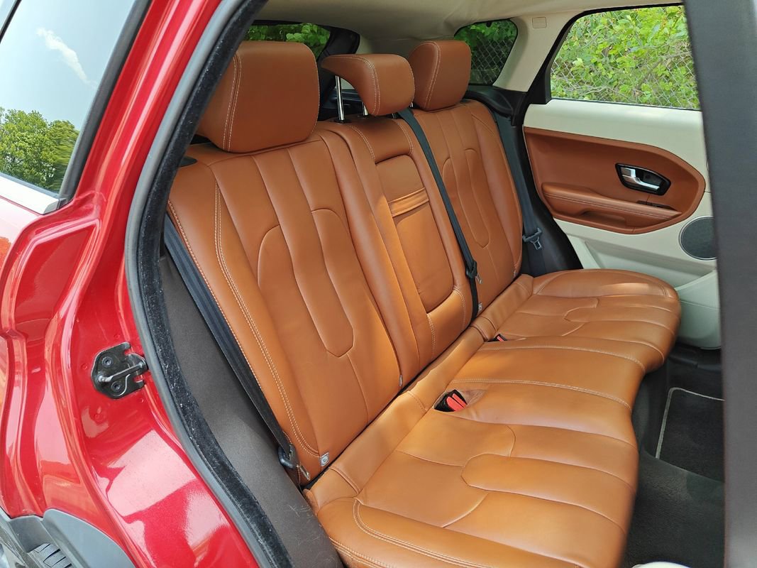 Used 2012 Land Rover Range Rover Evoque Prestige w/ Prestige Premium Pkg image 16