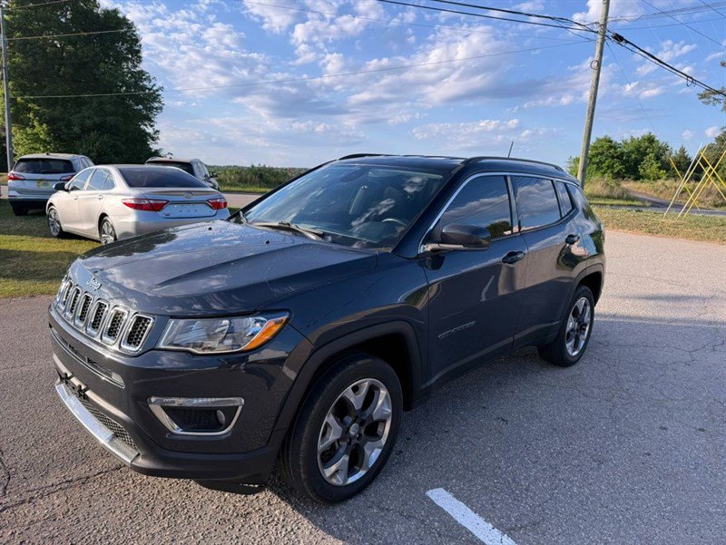Used 2018 Jeep Compass Limited w/ Safe & Security Group AWD/4WD image 1