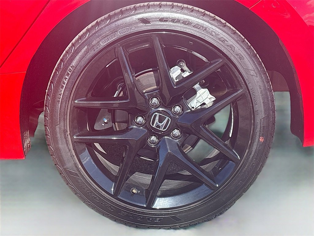 Used 2025 Honda Civic Sport image 28