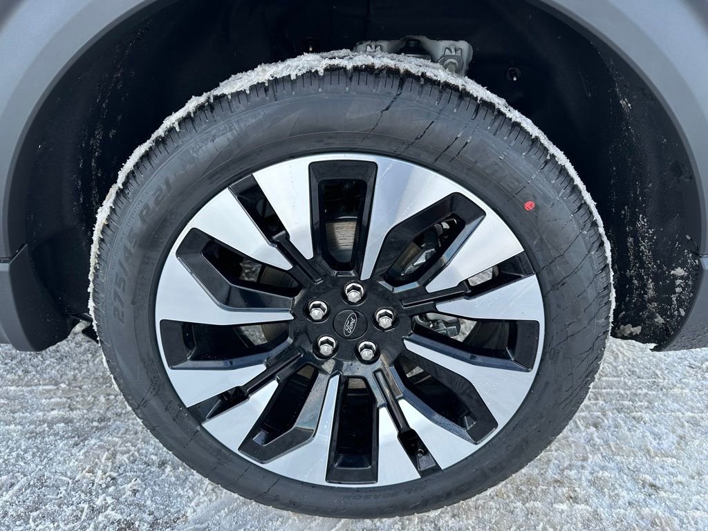 New 2026 Ford Explorer Platinum w/ LUX Leather Package image 7