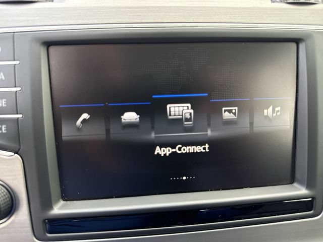 Used 2017 Volkswagen Golf Wolfsburg Edition FWD image 18