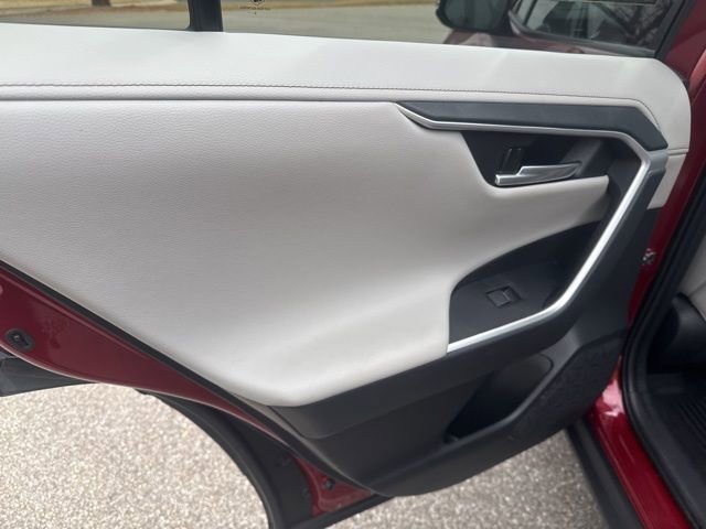 Used 2024 Toyota RAV4 Limited image 19