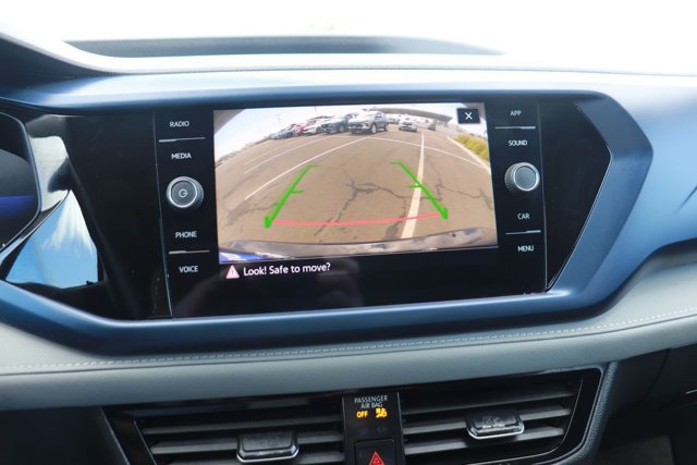 Used 2024 Volkswagen Taos SE image 26