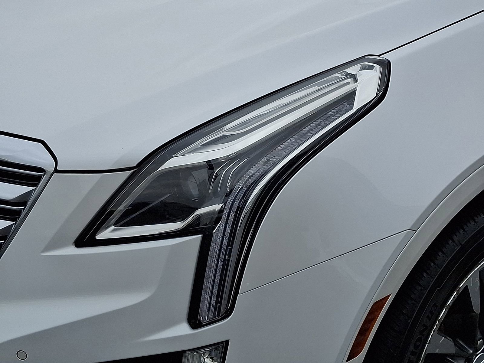 Used 2017 Cadillac XT5 Premium Luxury image 9