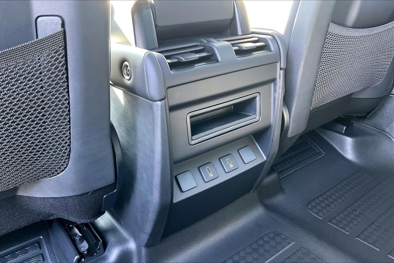 New 2026 Land Rover Defender 110 S AWD/4WD image 25