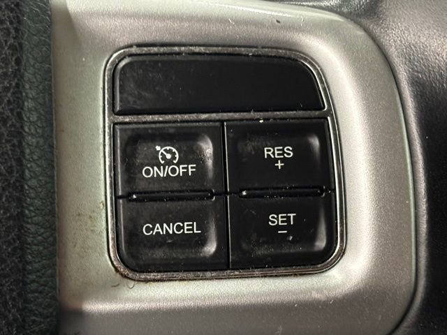Used 2018 Dodge Journey SE w/ Connectivity Group FWD image 19