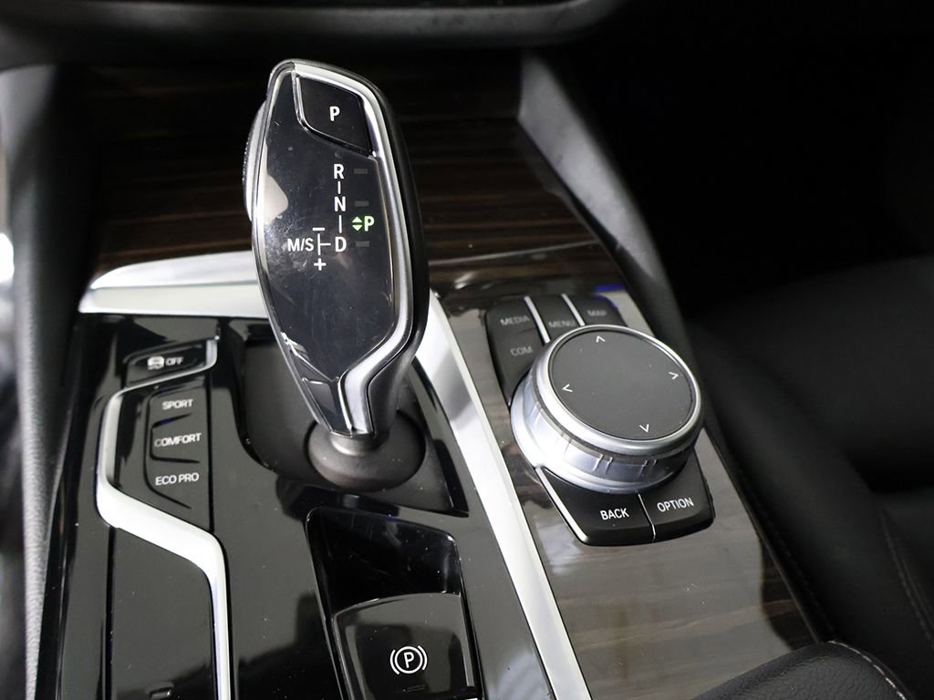Used 2021 BMW 530i xDrive AWD/4WD image 46