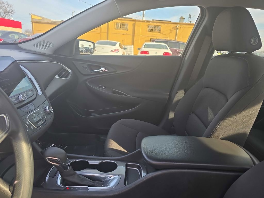 Used 2021 Chevrolet Malibu LS image 12