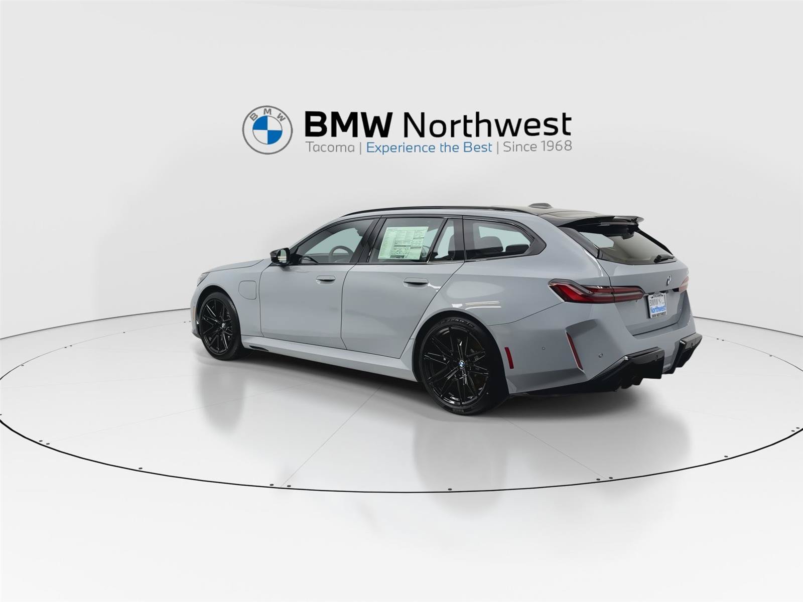 New 2027 BMW M5 Touring AWD/4WD image 12