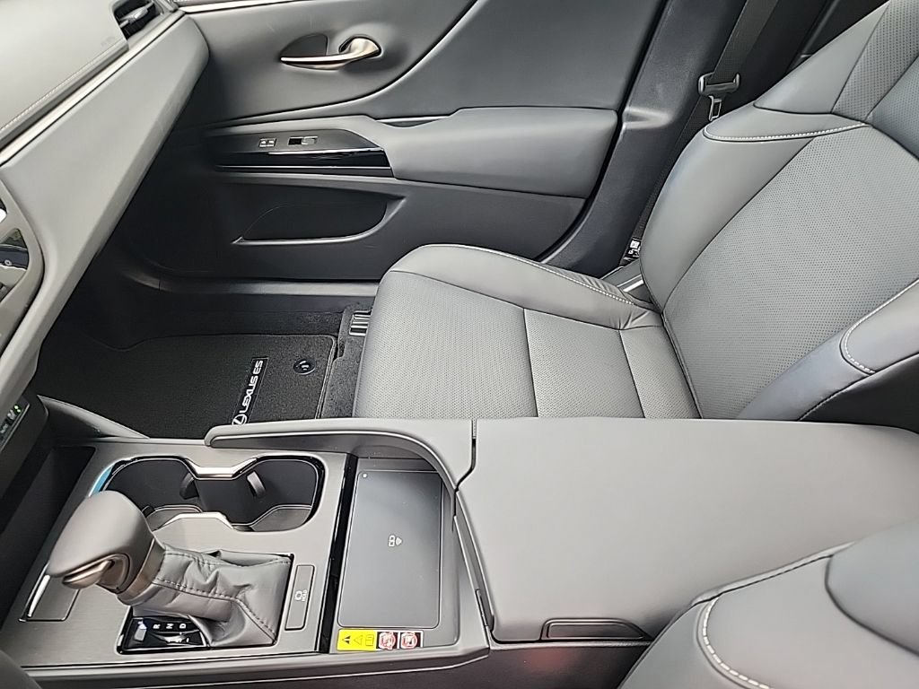 Certified 2025 Lexus ES 350 w/ Premium Package FWD image 13