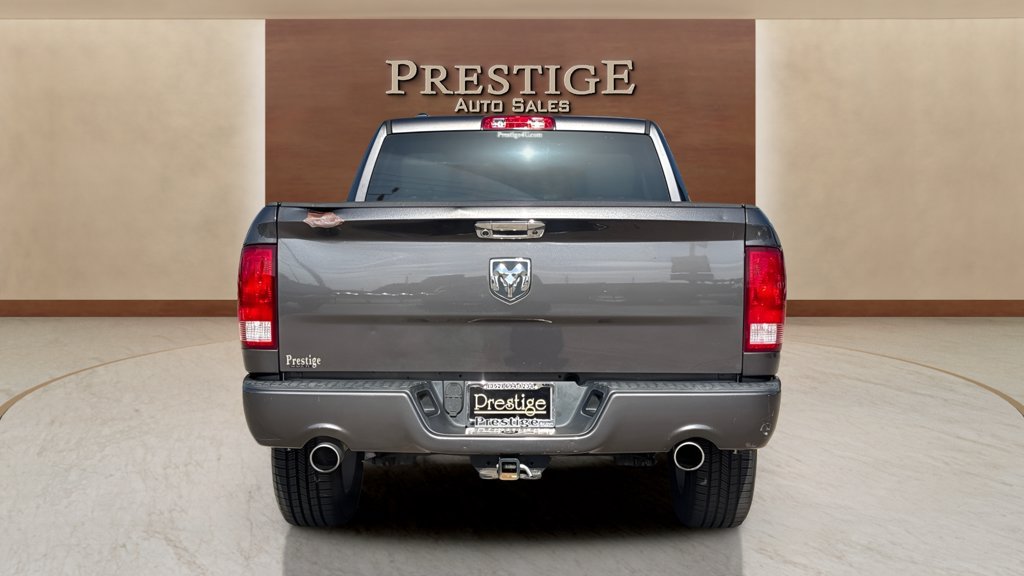 Used 2018 RAM 1500 Express RWD image 27