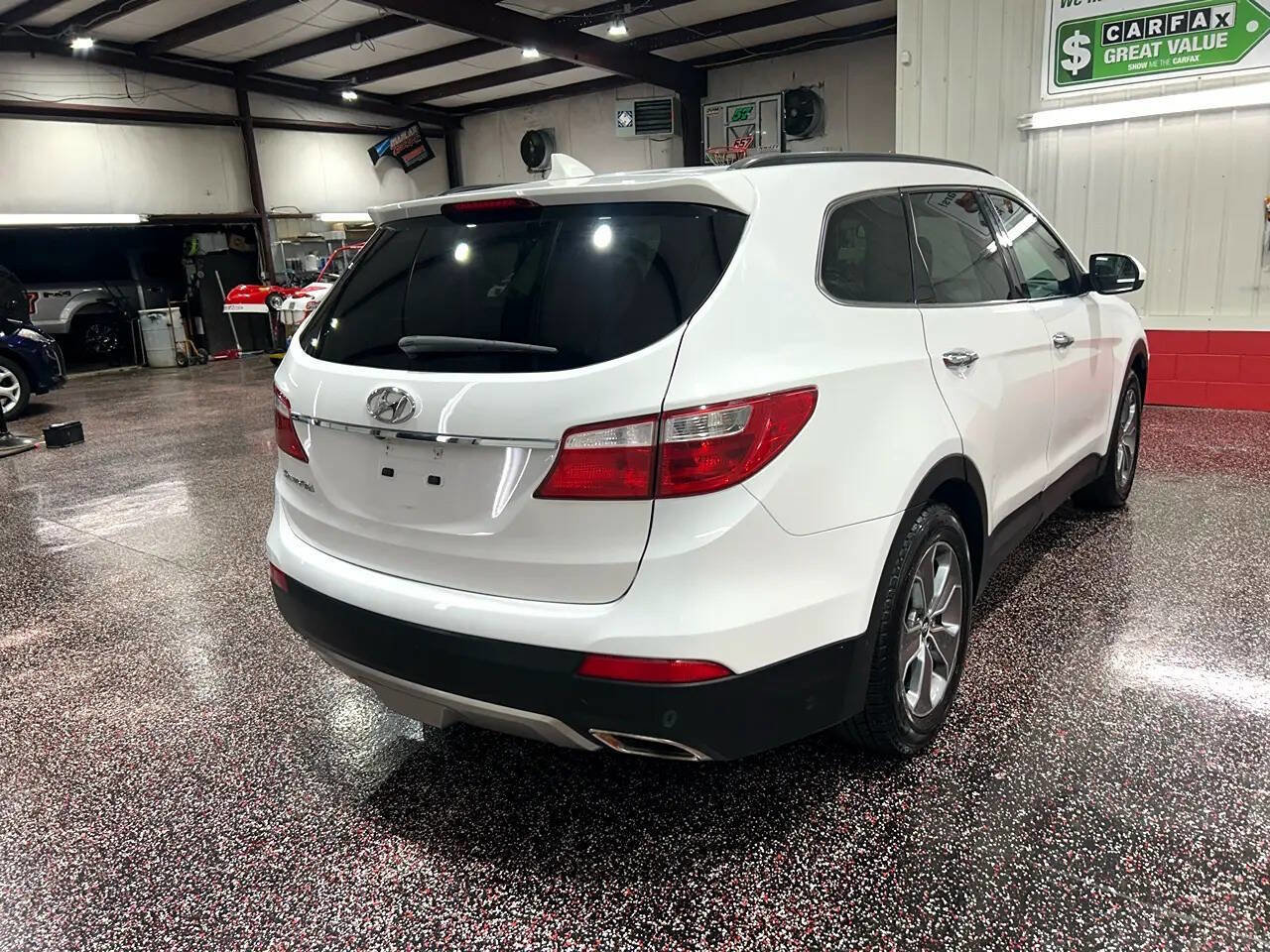 Used 2016 Hyundai Santa Fe SE FWD image 11
