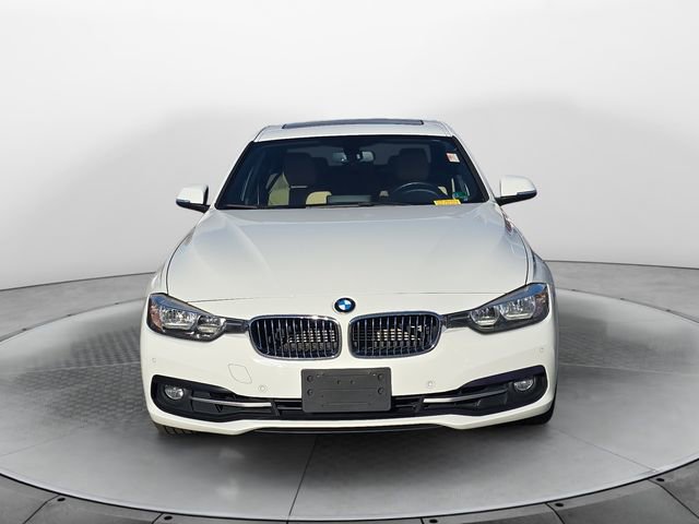 Used 2017 BMW 330e w/ Driver Assistance Package image 8