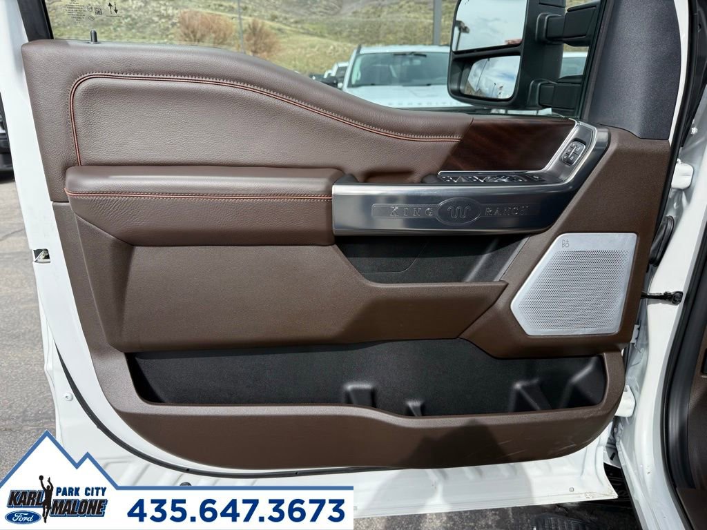Used 2025 Ford F350 King Ranch AWD/4WD image 13