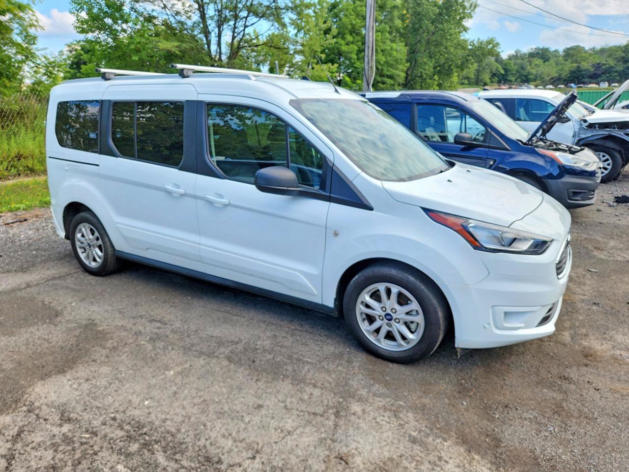 Used 2023 Ford Transit Connect XLT FWD image 1