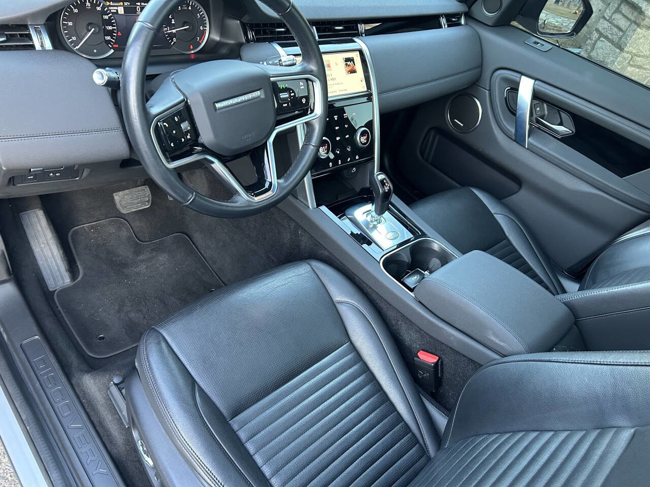 Used 2022 Land Rover Discovery Sport S AWD/4WD image 7