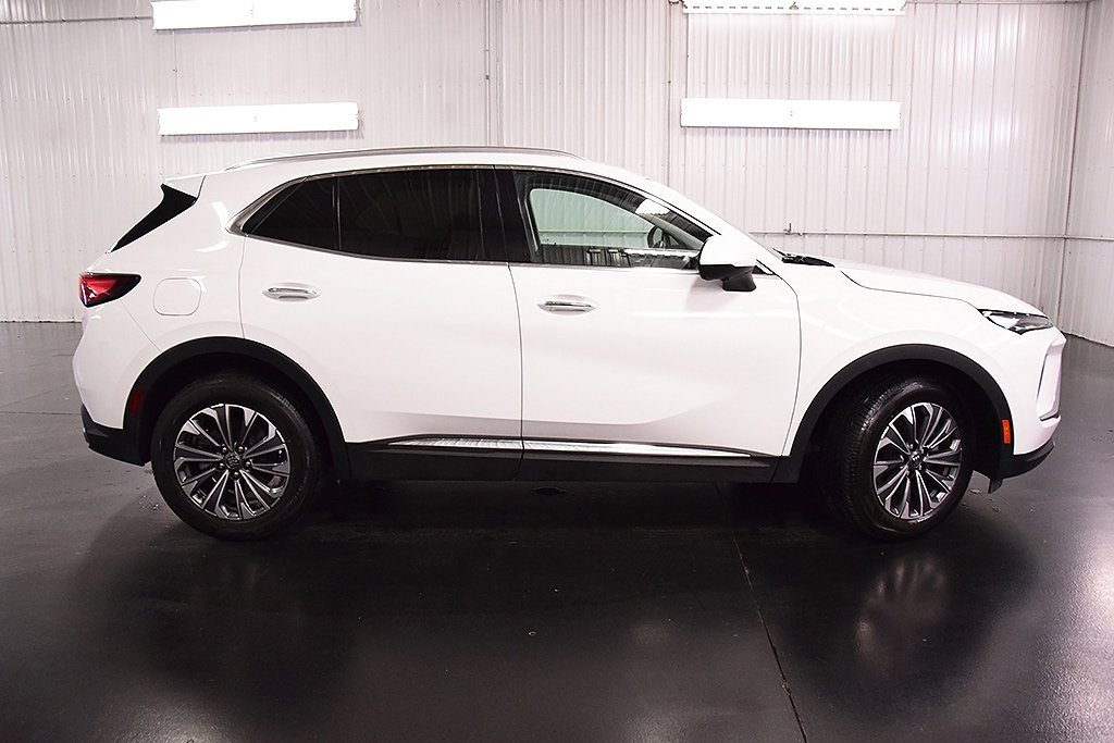 Used 2024 Buick Envision Preferred image 8