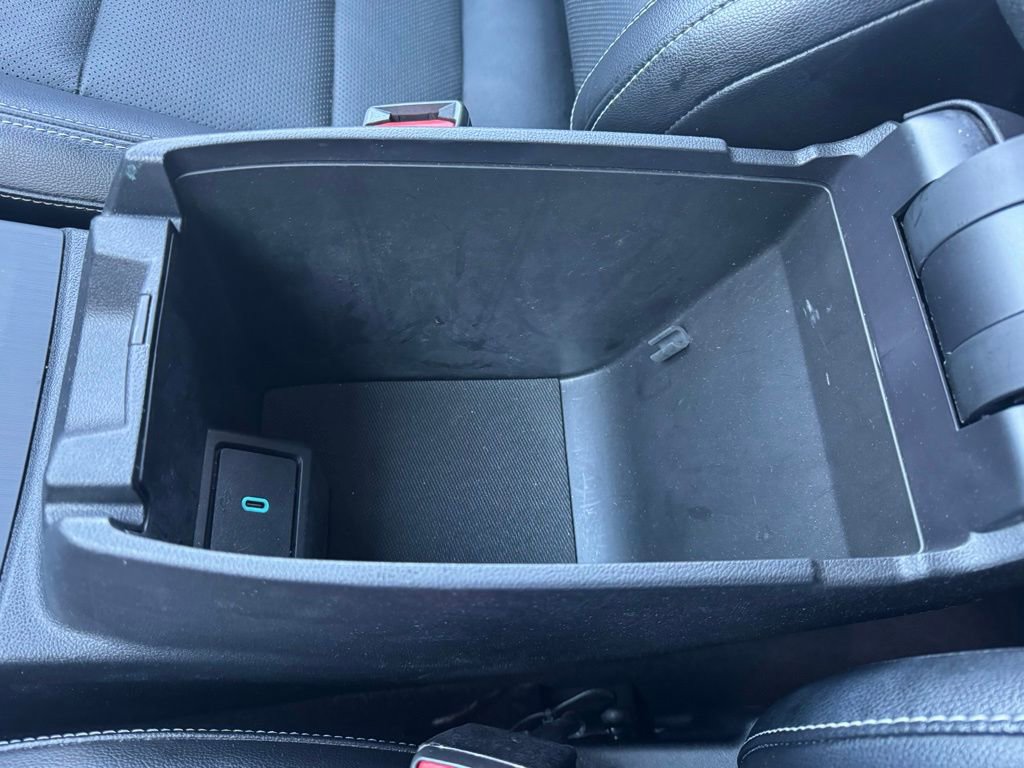 Certified 2020 Ford Escape Titanium AWD/4WD image 21