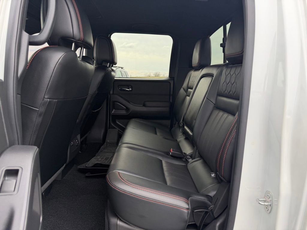Used 2023 Nissan Frontier PRO-4X w/ Pro-4X Premium Package image 16