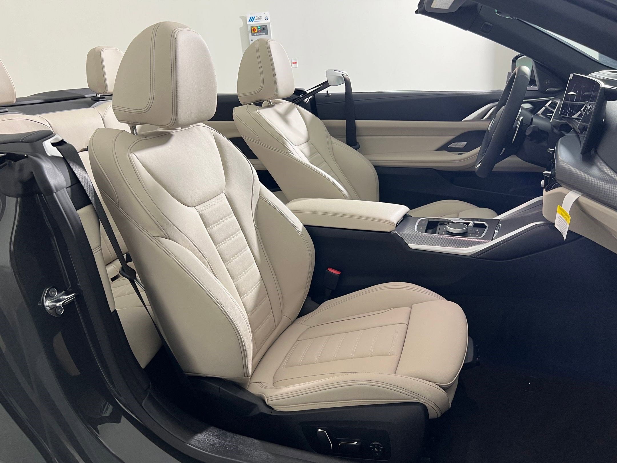 New 2026 BMW 440i xDrive Convertible image 33