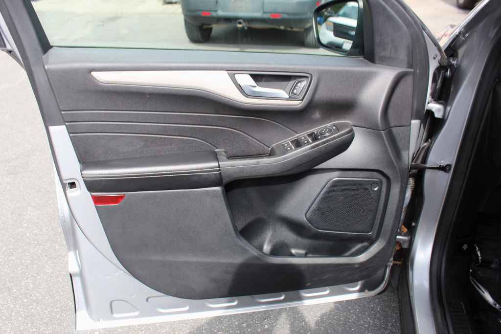 Used 2021 Ford Escape SEL FWD image 11