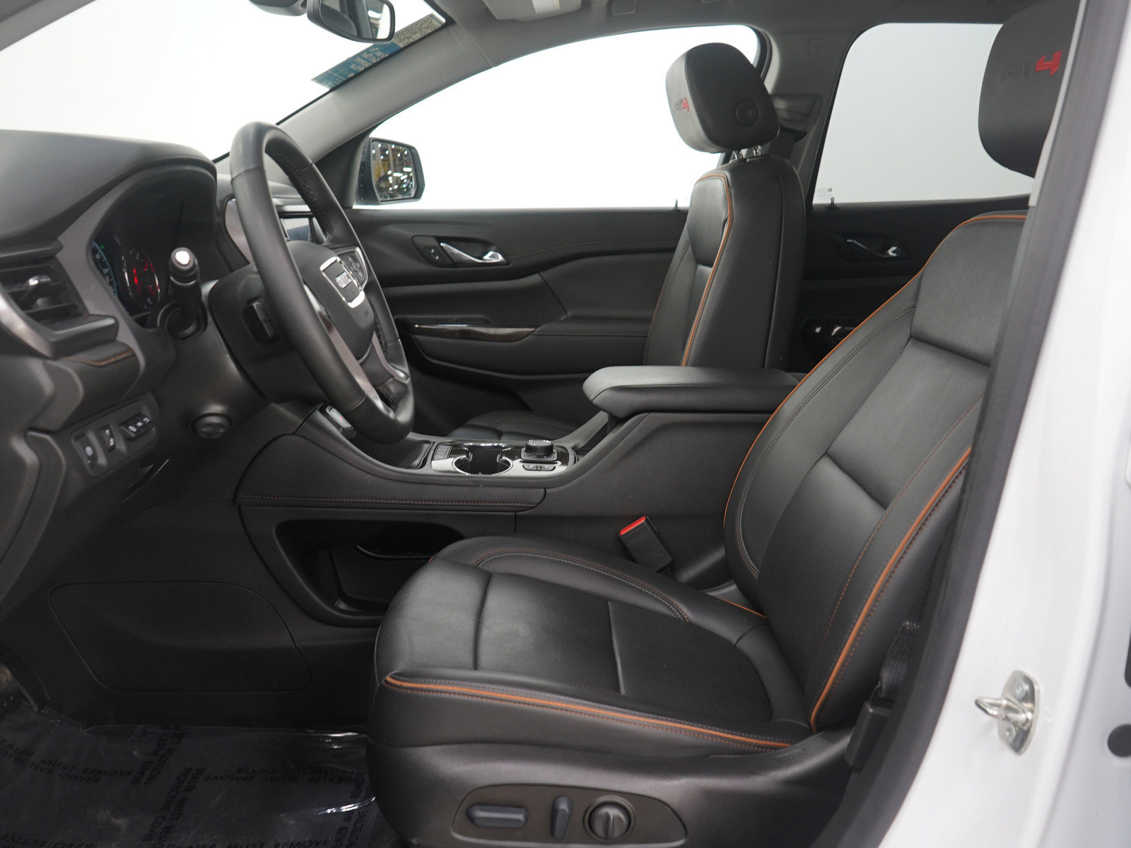 Used 2023 GMC Acadia AT4 w/ Technology Package image 27