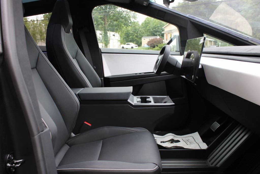 Used 2024 Tesla Cybertruck Cyberbeast image 26